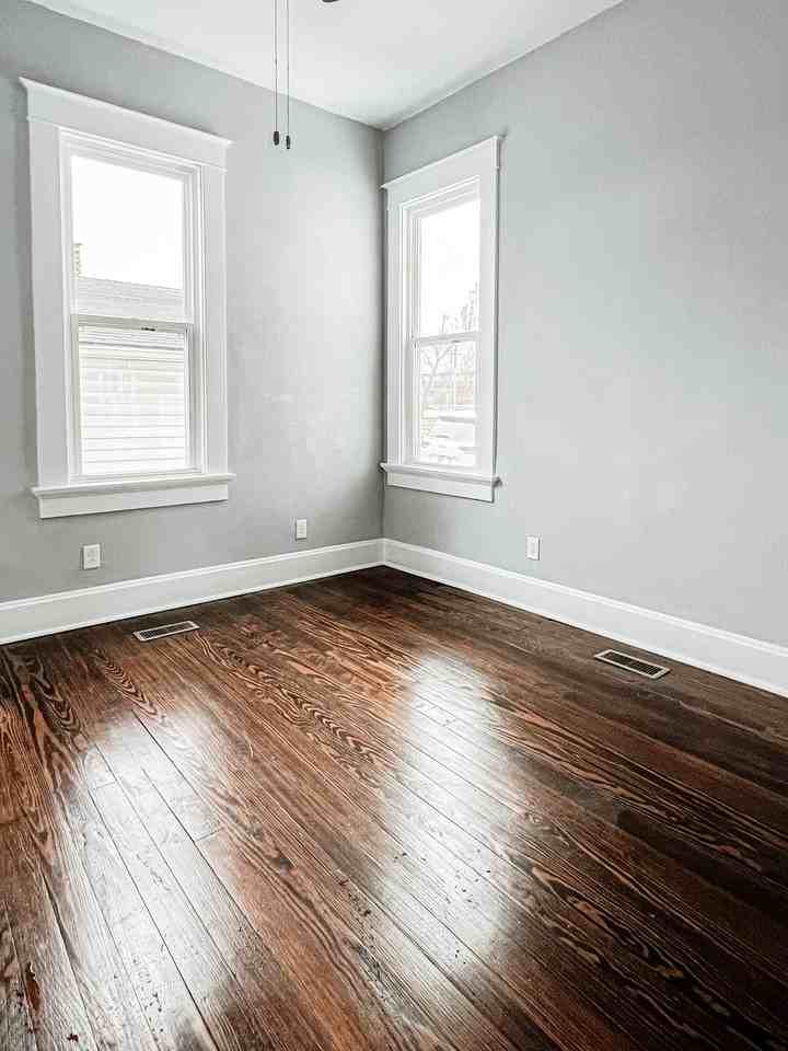 909 7th Avenue - Photo 2 of 21