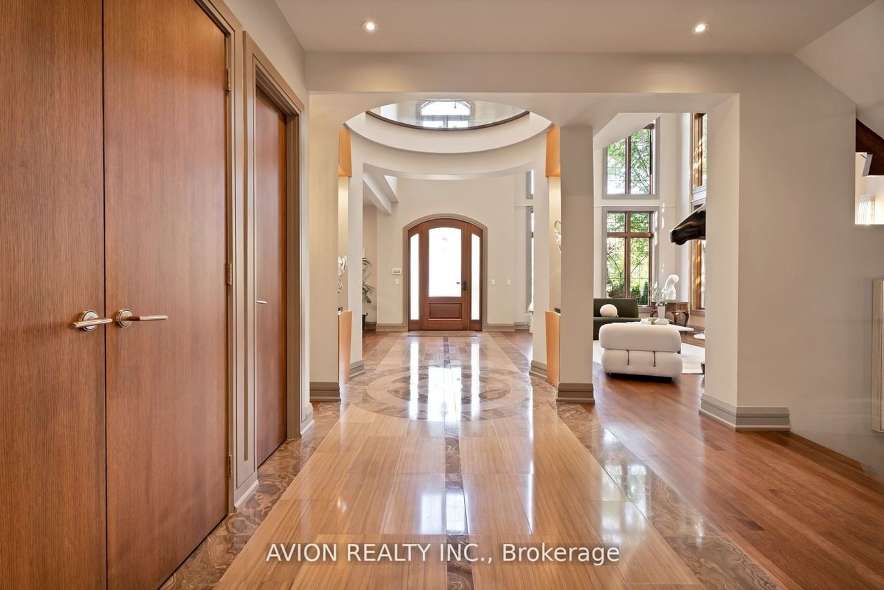 18 Fairmeadow Avenue - Photo 2 of 35