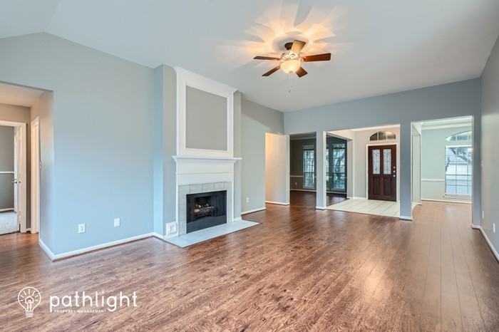 1107 Ellcreek Ct - Photo 2 of 21