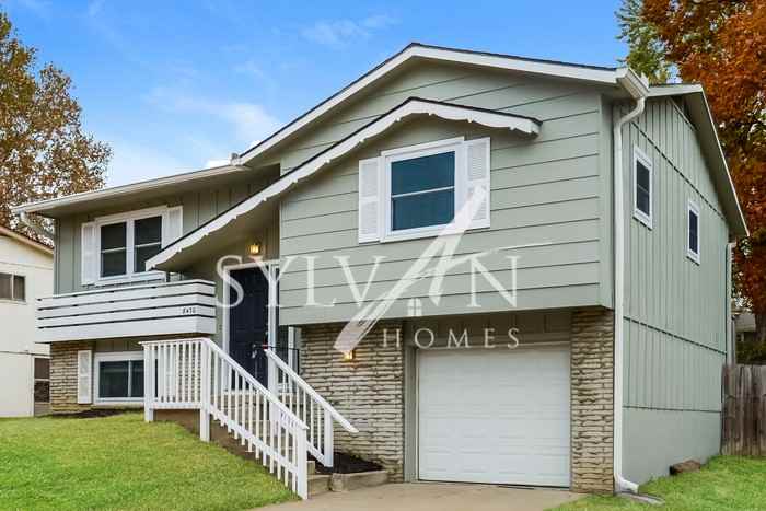8430 Isabel St - Photo 3 of 16