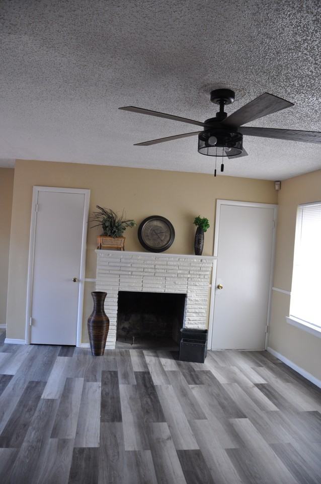 4724 Moss Point Rd #NA - Photo 3 of 13