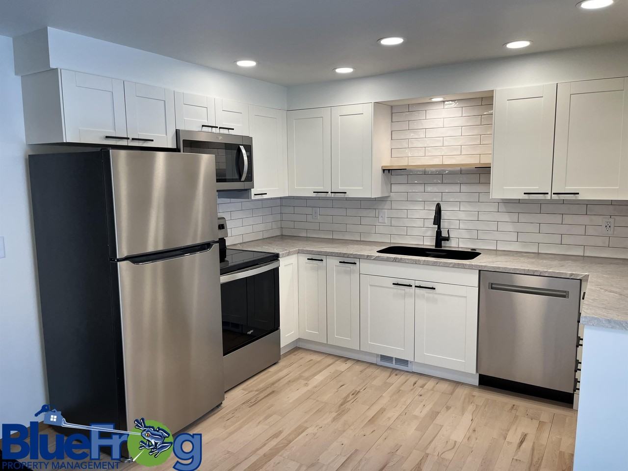 644 Woodlawn Dr #644 - Photo 7 of 36