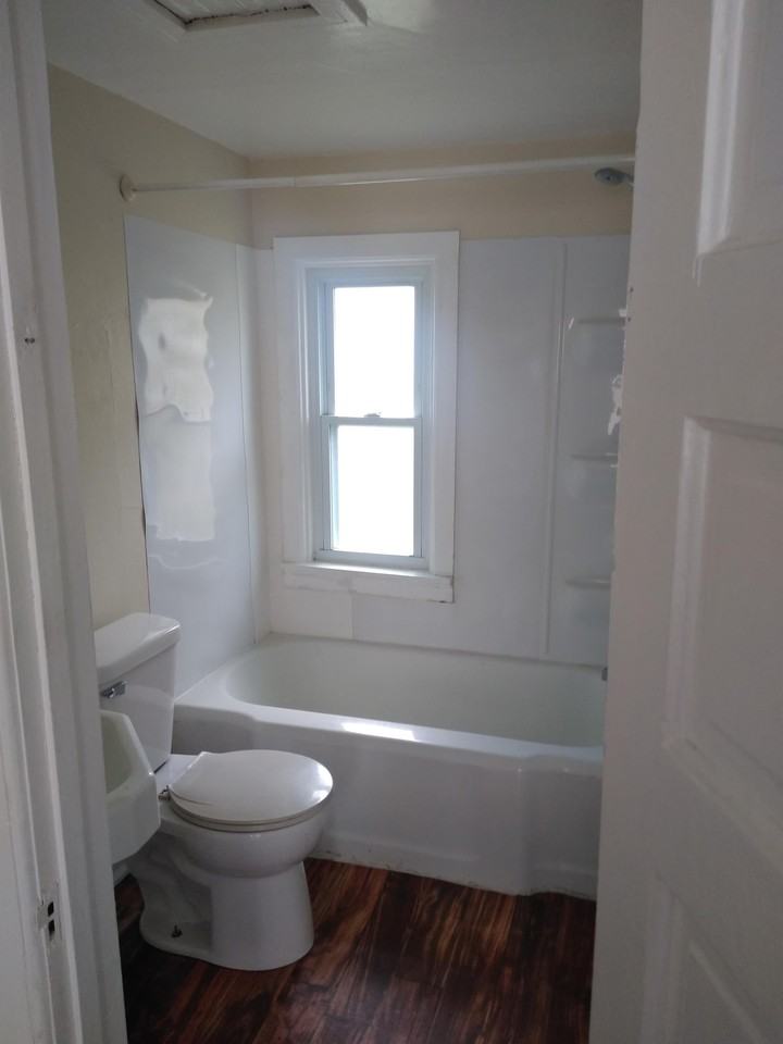 1218/1220 South 19th Street - 2 #1220UPPER - Photo 6 of 25