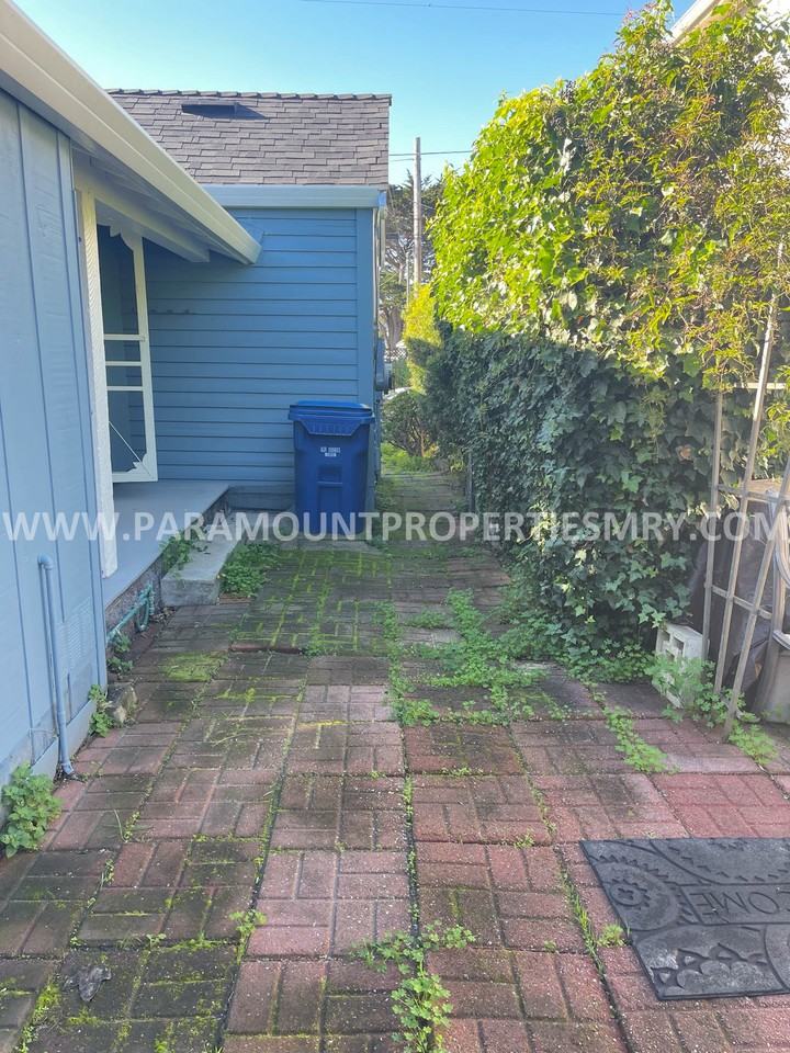 109 19th St #109 - Photo 3 of 15