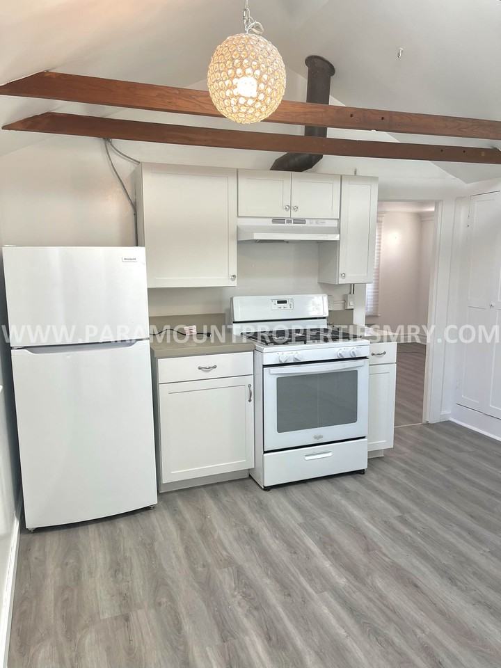 109 19th St #109 - Photo 7 of 15