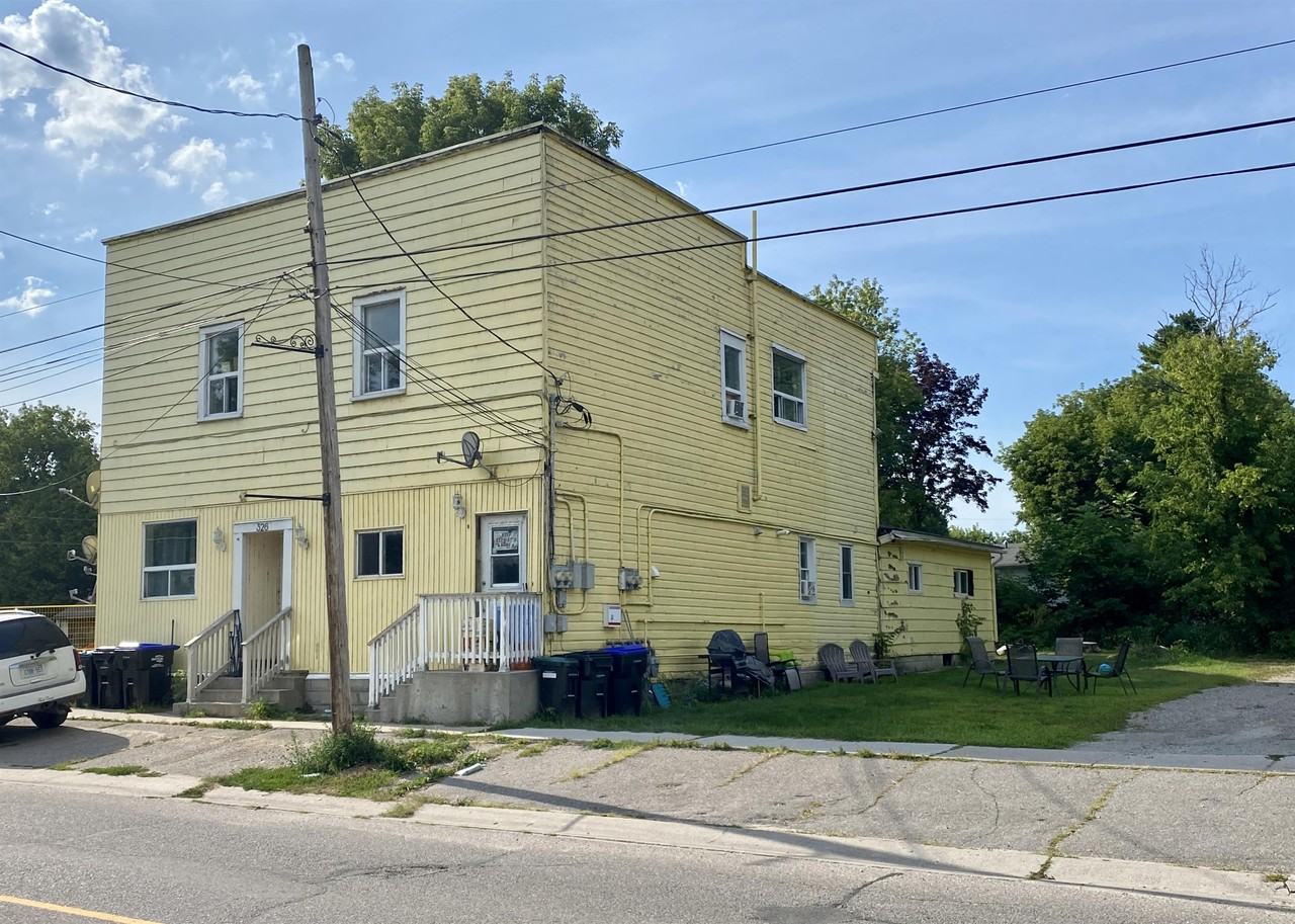 326 C-326 Talbot St #C - Photo 2 of 23