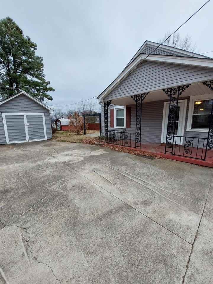 2001 Highland Ave #1 - Photo 4 of 21