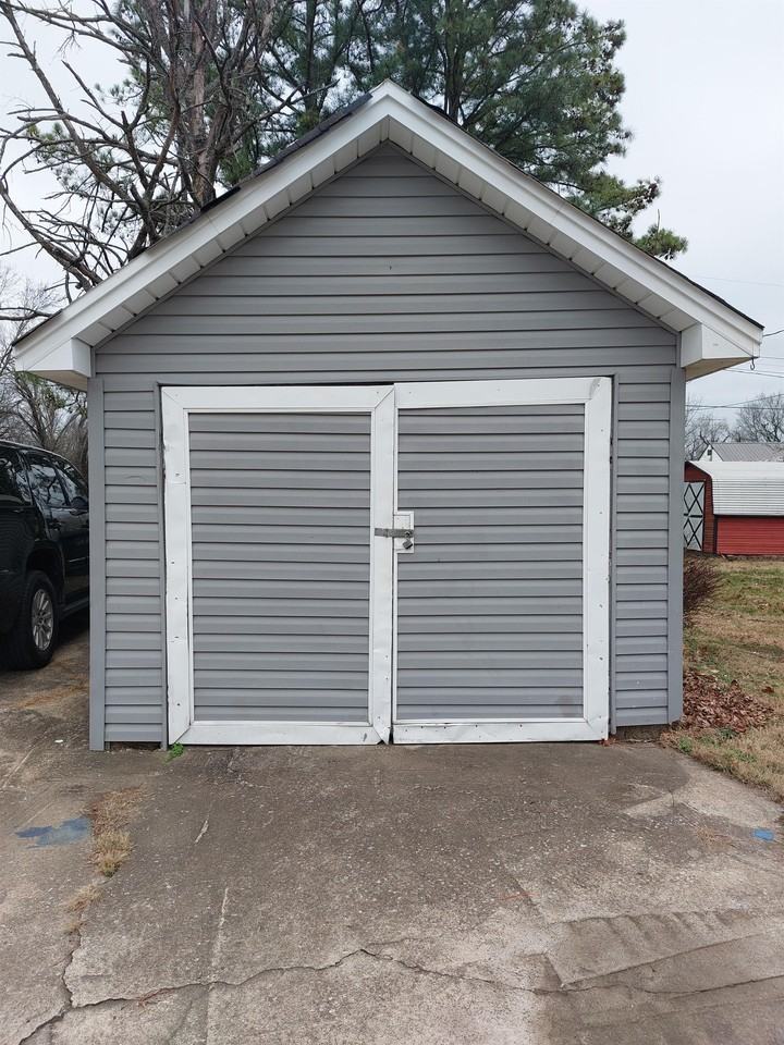 2001 Highland Ave #1 - Photo 5 of 21