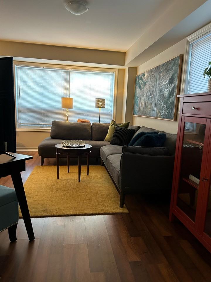 1418 Simcoe Street South #2 - Photo 3 of 11