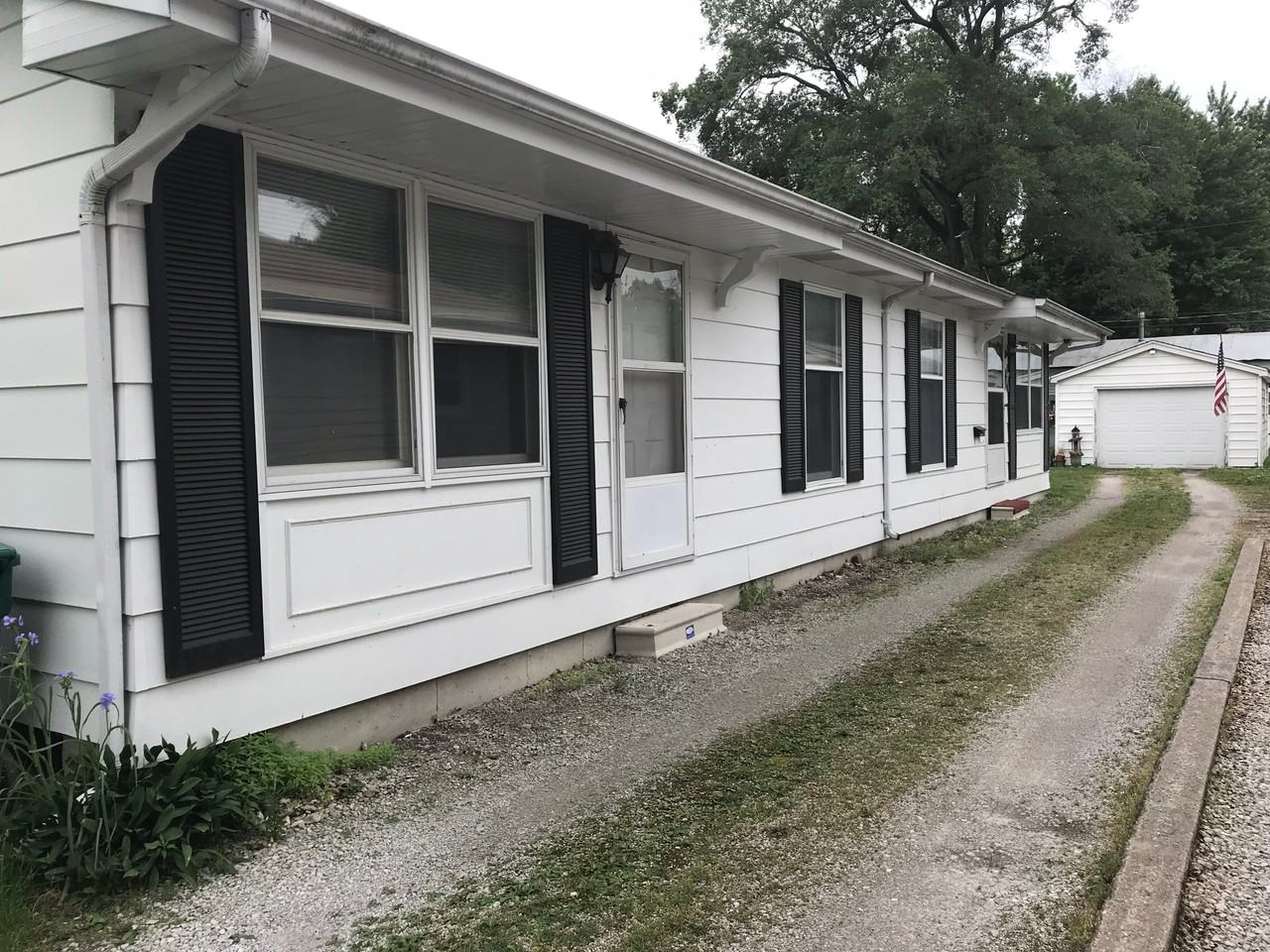 3353 S 4th St #A - Photo 3 of 11