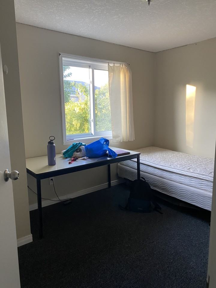 22 Columbia Street West #C-5 - Photo 6 of 8