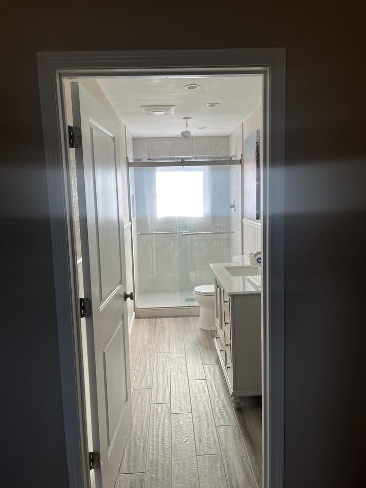 702 W Bullock Ave #B - Photo 2 of 7
