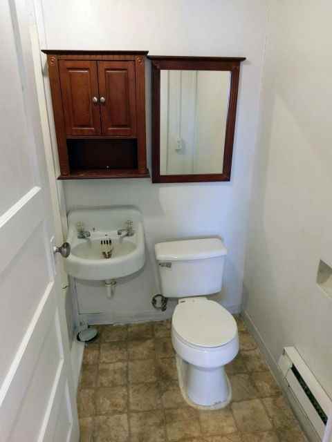 322 S 29th St #9 - Photo 4 of 5