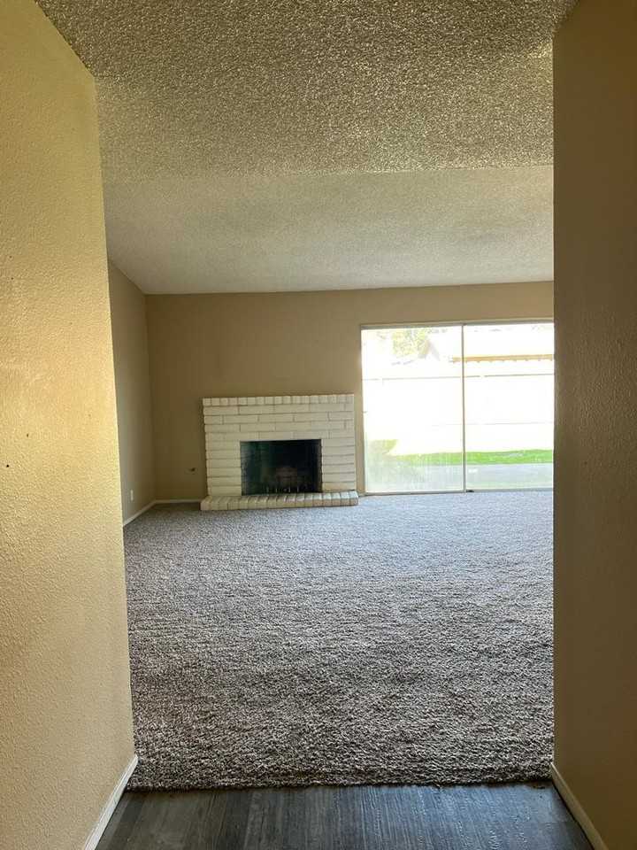 343 Sunset Dr - Photo 6 of 19