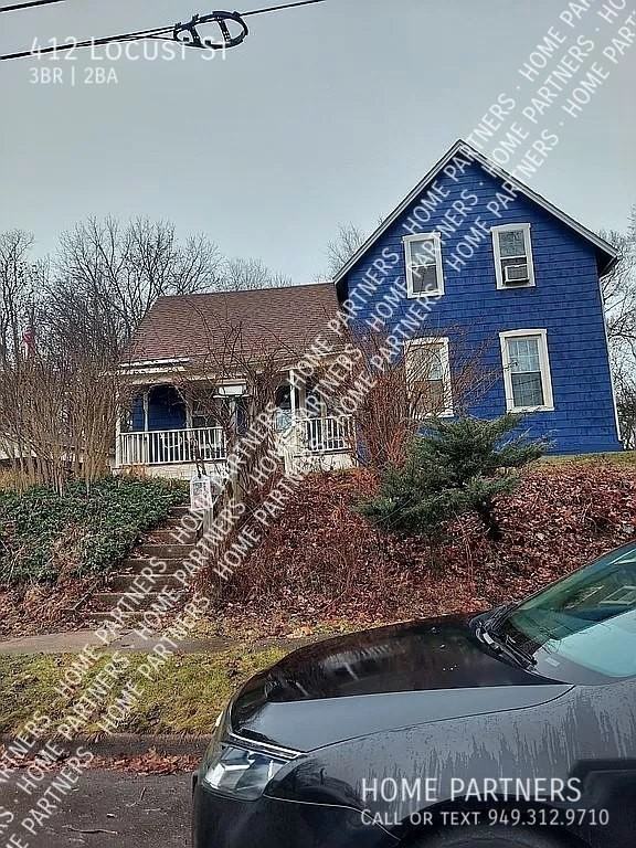 412 Locust St - Photo 3 of 30