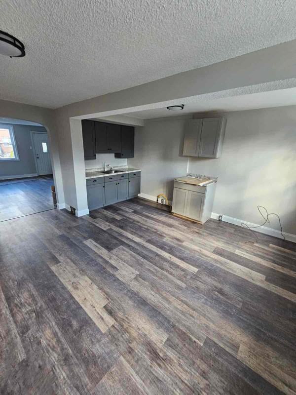 122 Weymouth Rd - Photo 2 of 8
