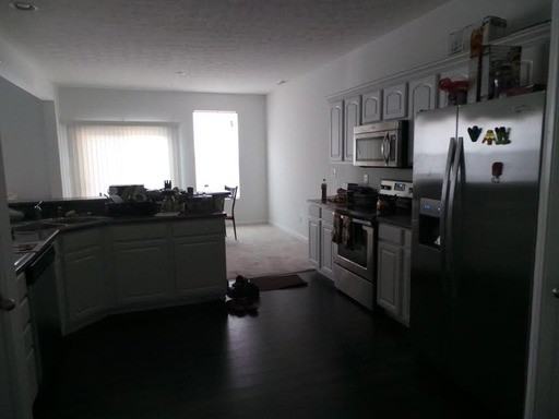 2318 Shadow Creek Dr - Photo 3 of 9