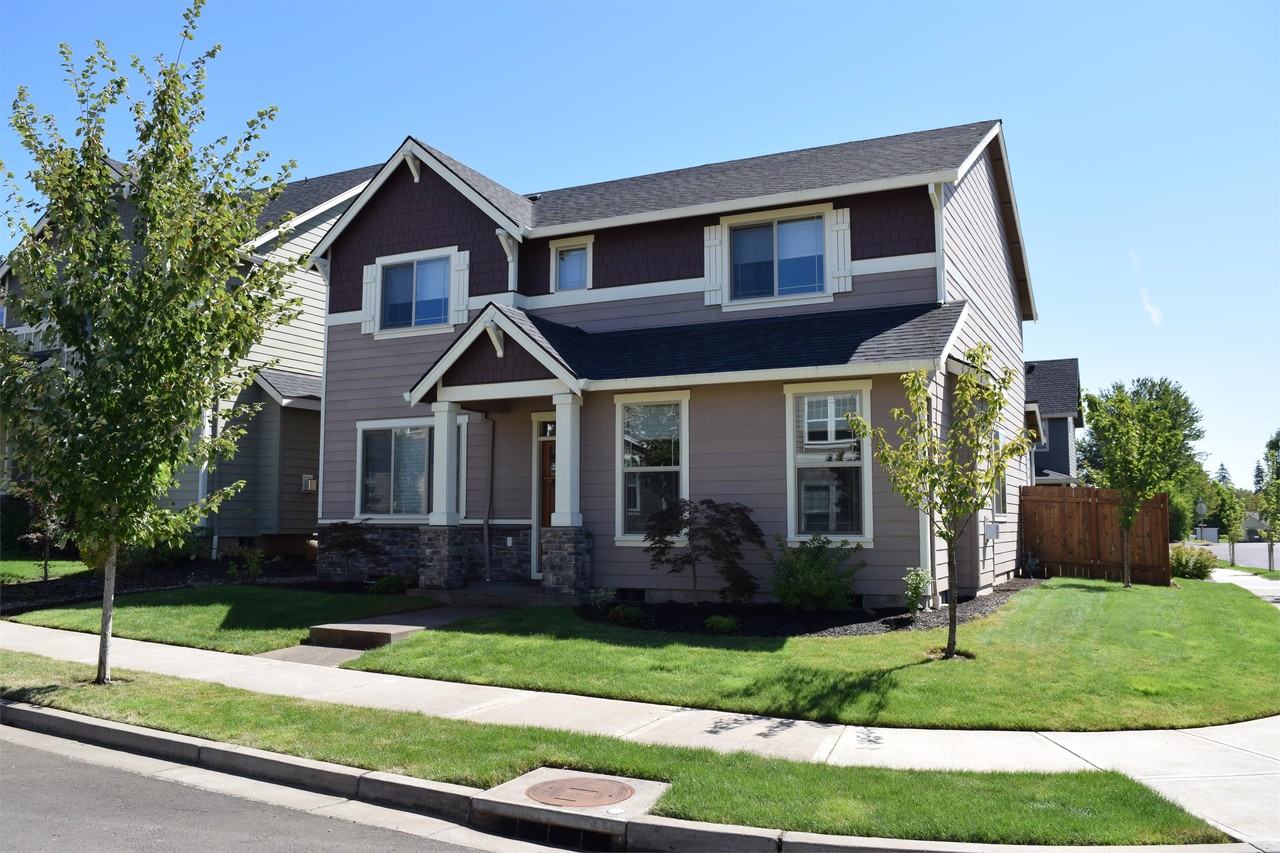 14632 Catalpa Way #1 - Photo 7 of 18