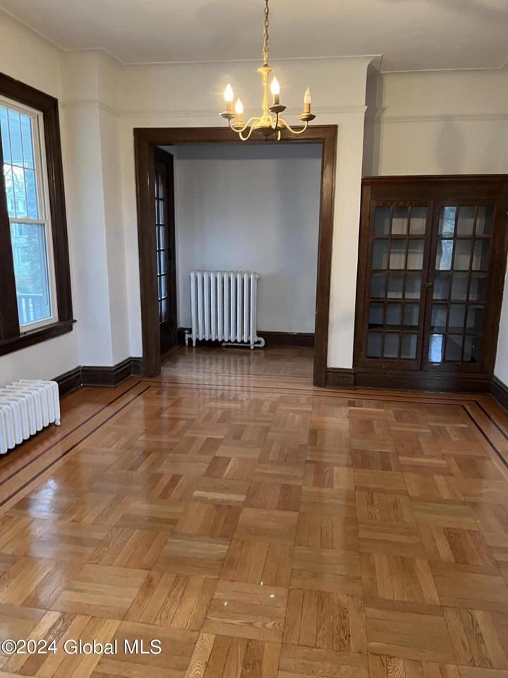 5 Homestead Ave - Photo 3 of 22