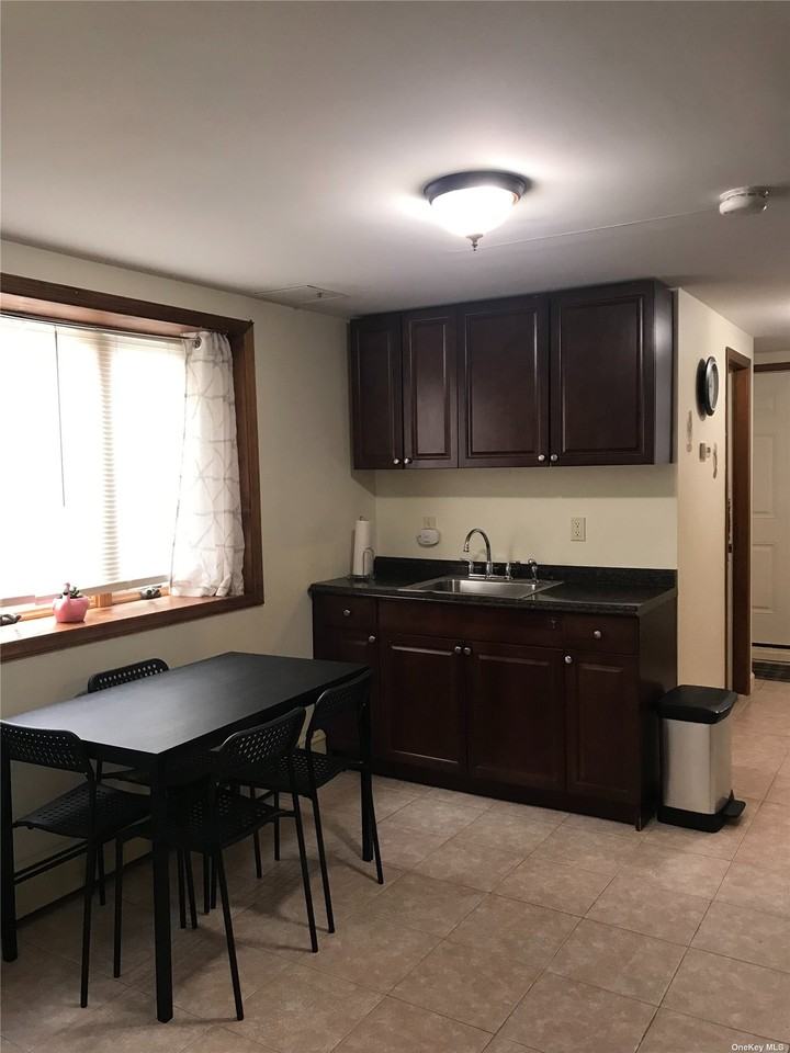 15 Schooner Cv - Photo 2 of 17