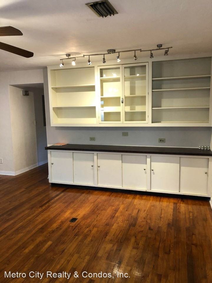 2626 Nancy St - Photo 3 of 13