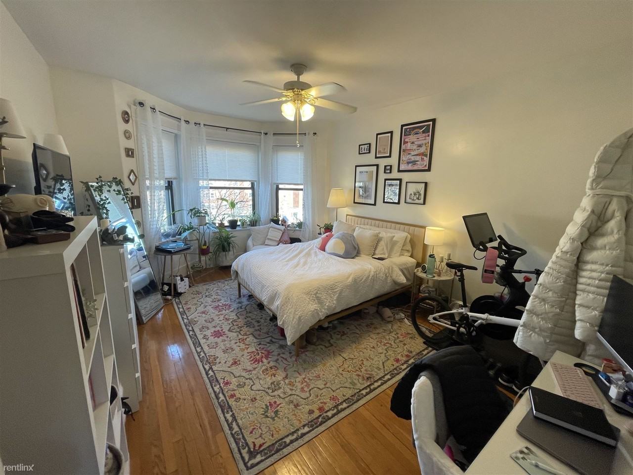 1316 Commonwealth Ave - Photo 3 of 8