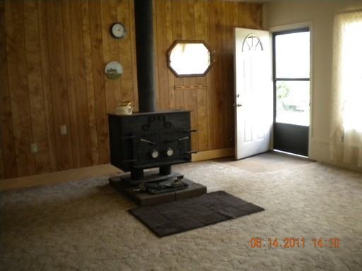 38245 Gilkey Rd - Photo 2 of 6