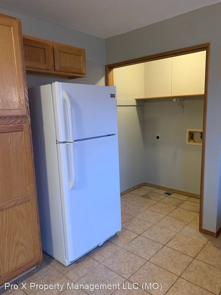 125-131 S St Louis Ave - Photo 3 of 12