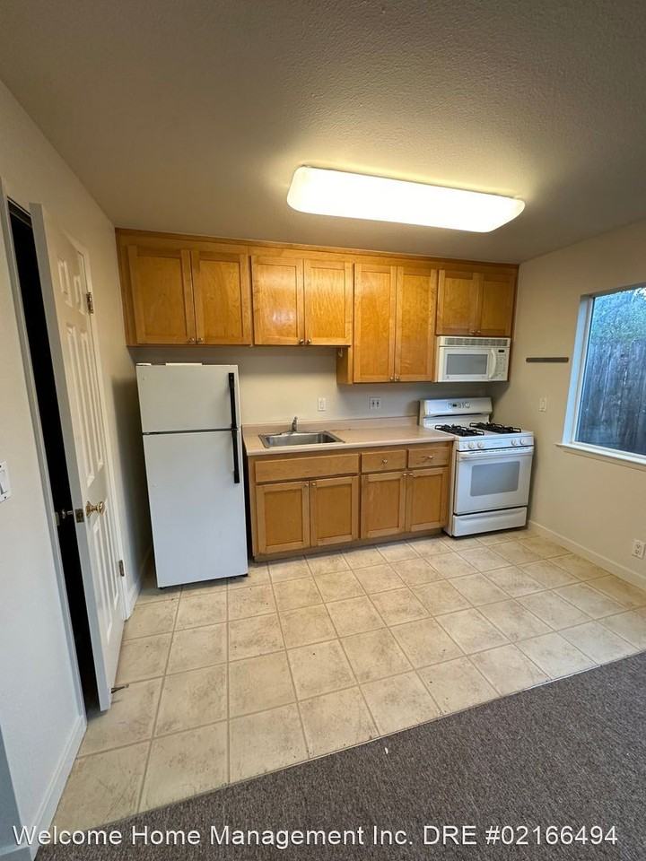 1436 Henry Street - Photo 3 of 15