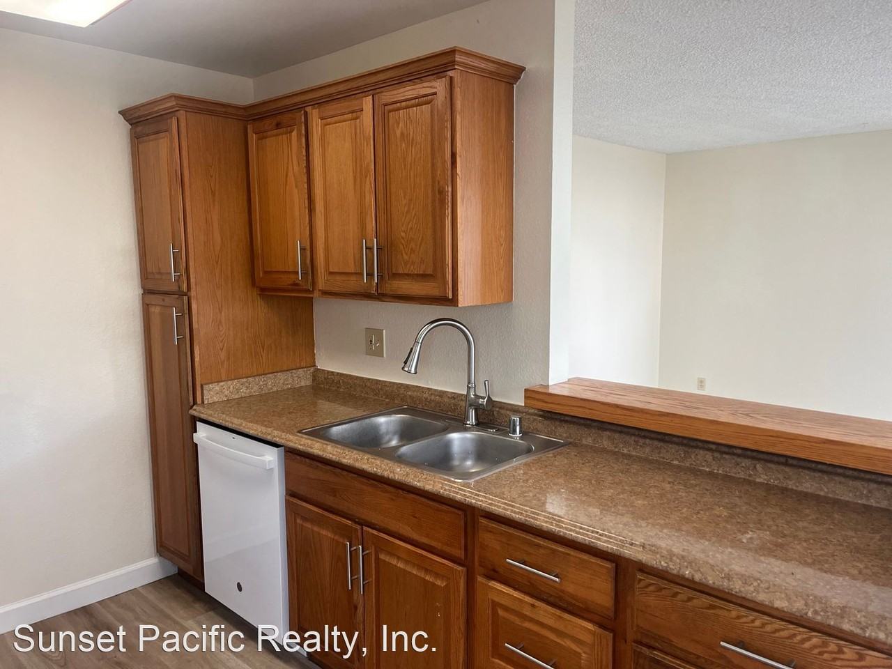 4231-4241 VOLTAIRE STREET - Photo 3 of 4