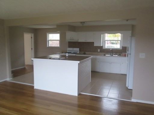 5311 Daniel Dr - Photo 3 of 14
