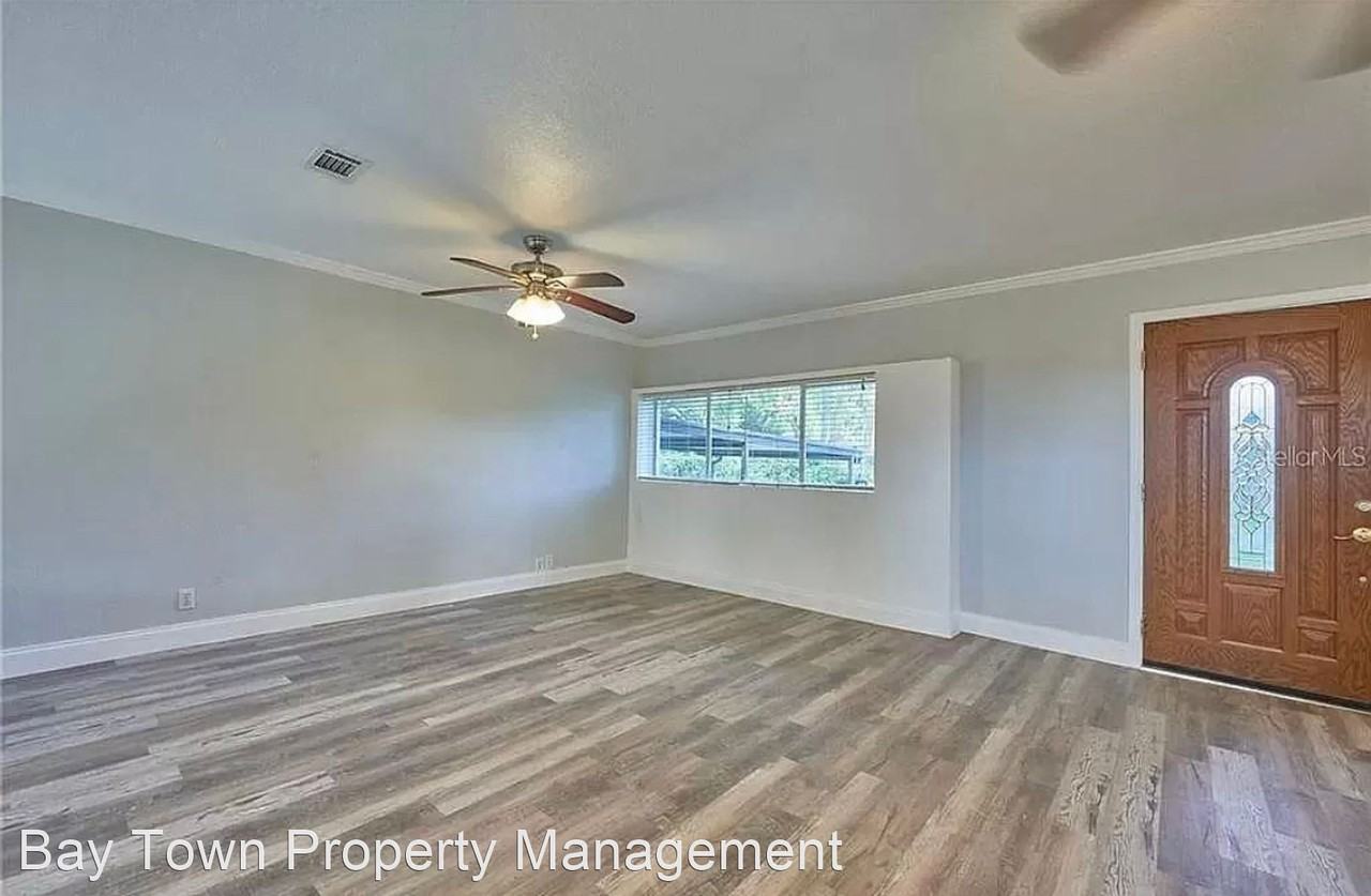 1512 W River Shore Way - Photo 3 of 19