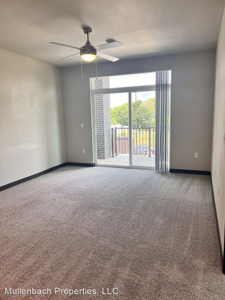 2041 Cottonwood Rd - Photo 3 of 10