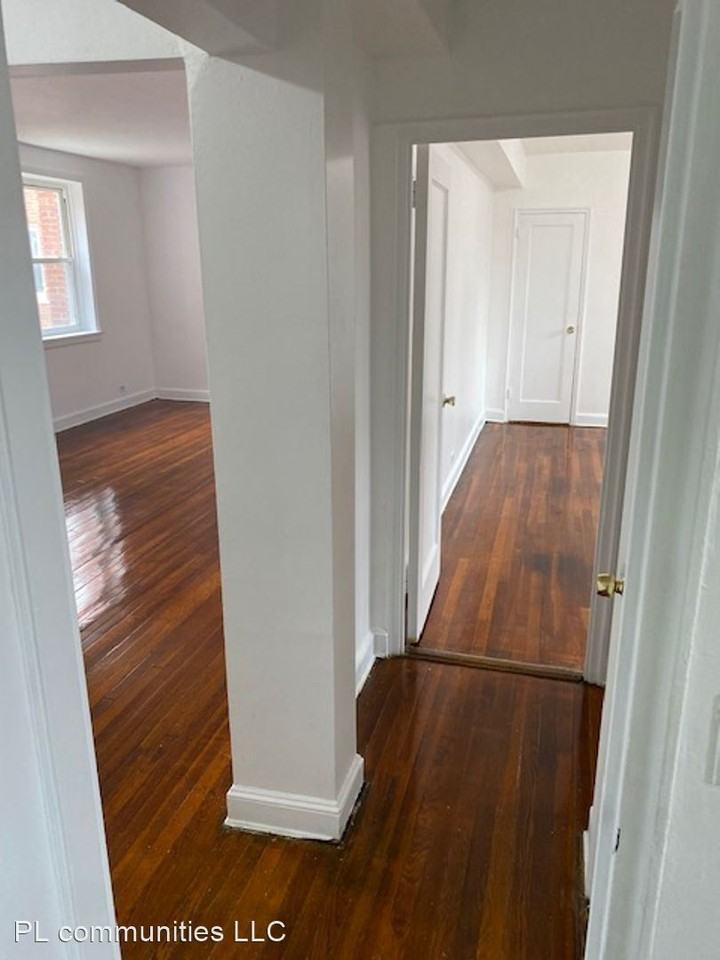 Colonial Gardens Trenton Proud- Large renovated  1 and 2 bedrooms - Photo 3 of 15