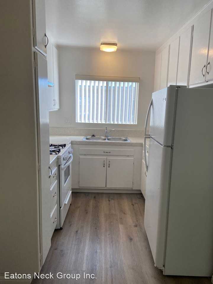 4557 Bancroft St - Photo 3 of 6