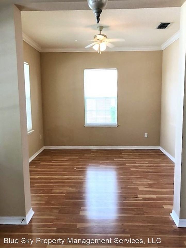 NEW - 1124 RUSH St - Photo 3 of 18