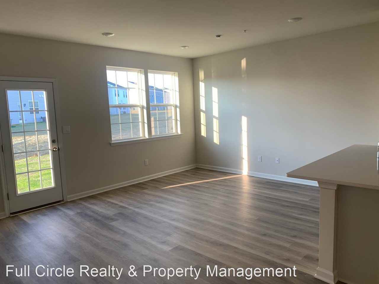 1201 Martin Rd - Photo 3 of 15