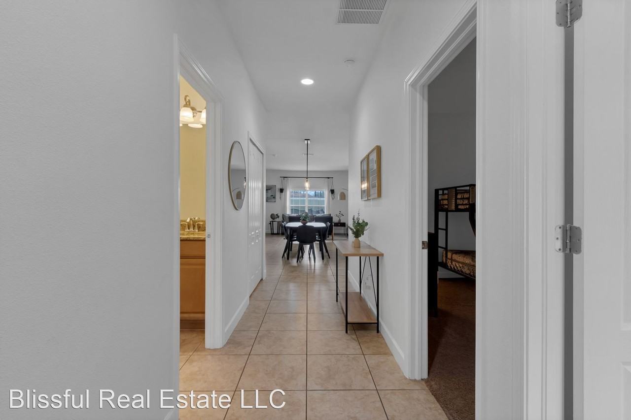 3041 Beach Palm Ave - Photo 3 of 32