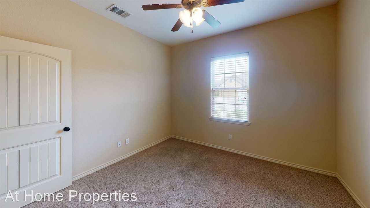 Single Family Home in The Barracks - Photo 3 of 9