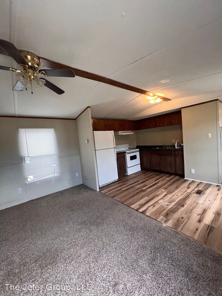 25 Benton Birmingham Road - Photo 3 of 10