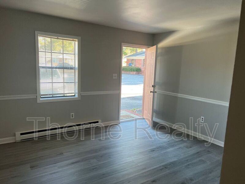 1155 Williford St - Photo 2 of 9