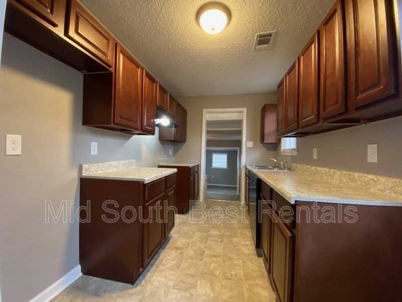 259 Glencoe Rd - Photo 3 of 8