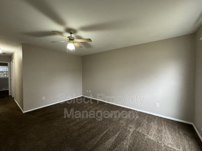 6216 Landsdowne Dr - Photo 2 of 19