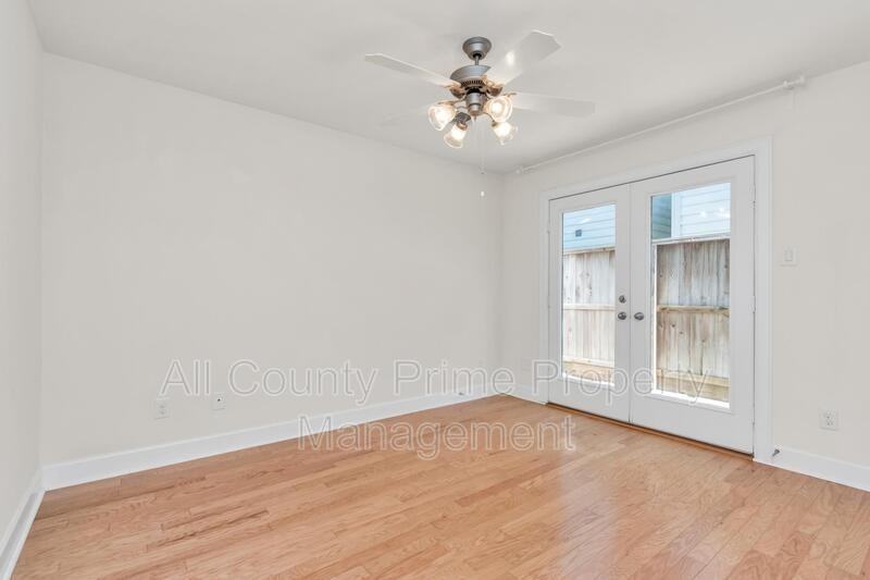 3627 Main Plaza Dr - Photo 7 of 36