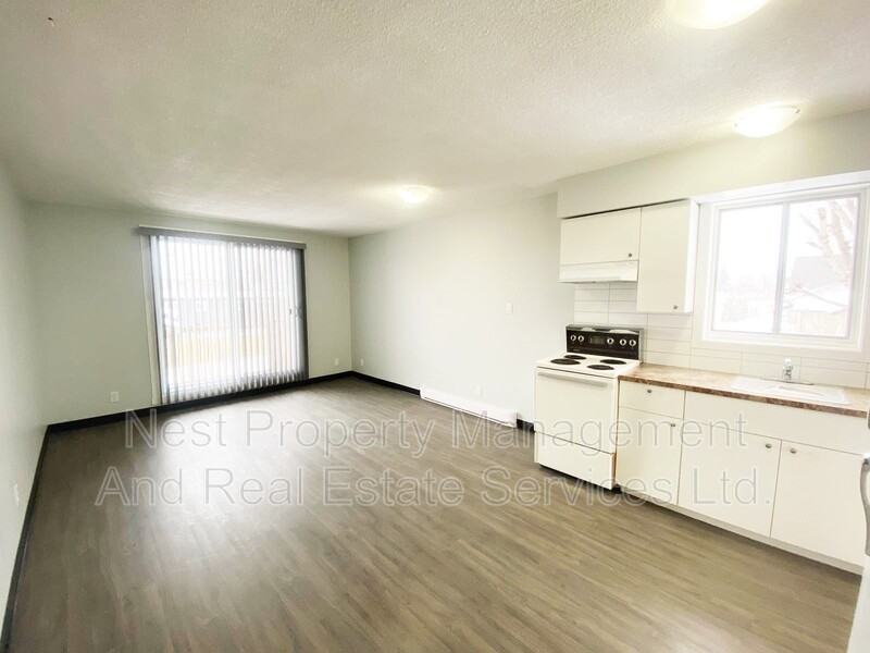 1977 Redwood St #103 - Photo 2 of 9