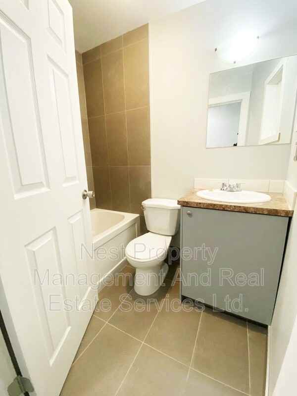 1977 Redwood St #103 - Photo 7 of 9