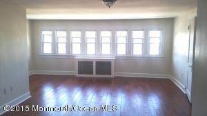107 Broad St - Photo 3 of 8