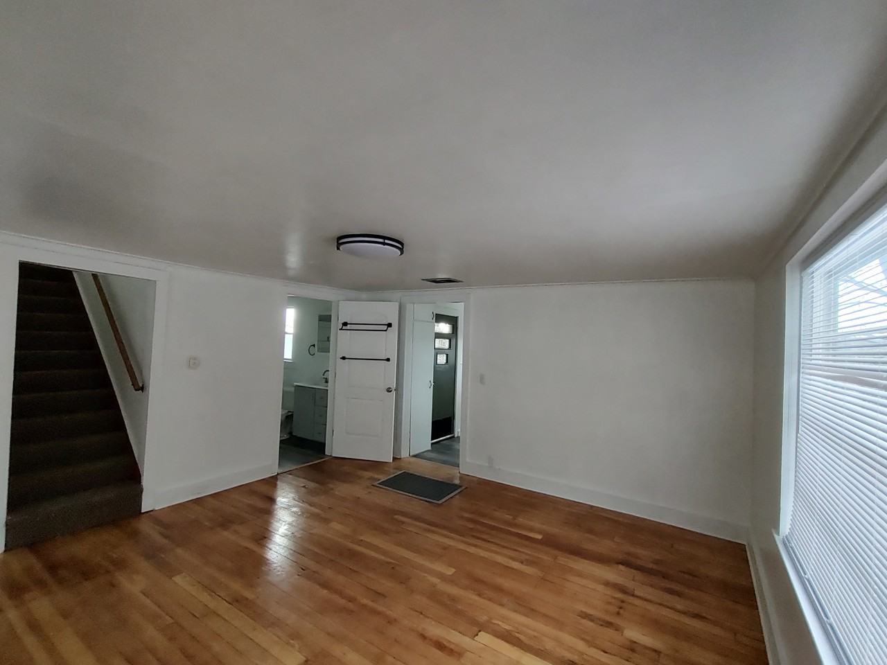 65 Scott Ave - Photo 3 of 7