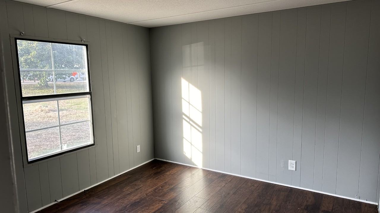171 Kelly Rd - Photo 6 of 18