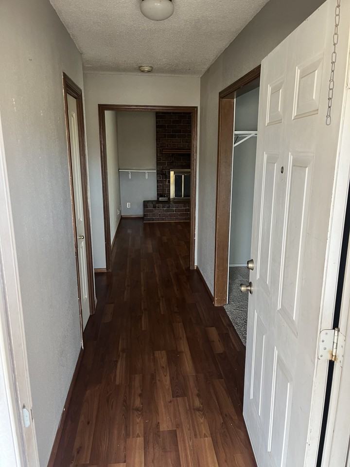 112 S Hoover St #112SHOOVER - Photo 3 of 13